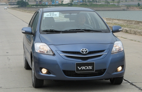 Triệu hồi hơn 2.700 xe Toyota Vios và Corolla Altis tại Việt Nam
