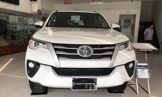 Bảng giá xe Toyota tháng 9: Toyota Fortuner giảm 125 triệu đồng