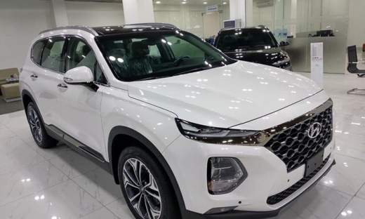 Hyundai Santa Fe giảm giá ‘kịch sàn’ 150 triệu đồng