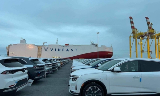 VinFast chuẩn bị xuất khẩu lô xe điện VF 8 đầu tiên ra thế giới