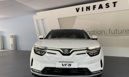 Soi chi tiết xe điện VinFast VF8, đến tay khách hàng Việt vào cuối năm 2022