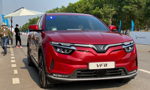 Xe điện VinFast VF8 sẽ được bàn giao tới khách hàng Việt vào ngày 10/9