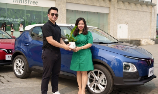Xe điện VF 5 Plus chính thức đến tay khách hàng Việt