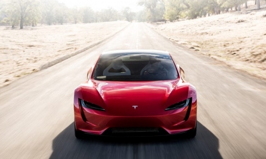 Cận cảnh xe điện Tesla Roadster tăng tốc như máy bay phản lực