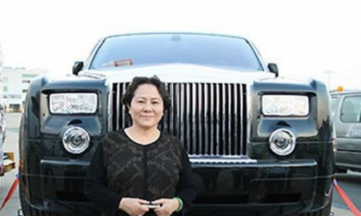 Bà Dương Thị Bạch Diệp từng nói gì về siêu xe Rolls Royce Phantom BKS 77L-7777?