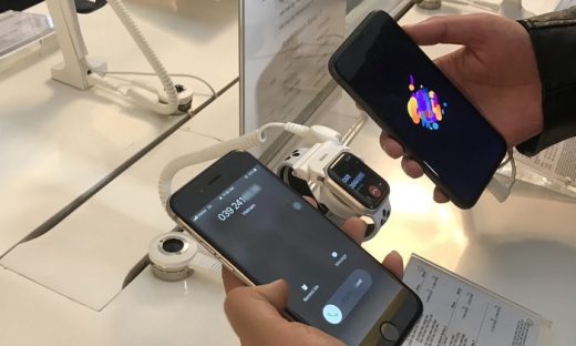 Viettel trở thành nhà mạng đầu tiên của Việt Nam biến Apple Watch thành điện thoại di động
