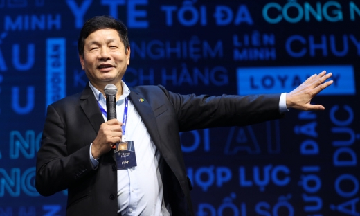 Chủ tịch FPT Trương Gia Bình: Chuyển đổi số giúp doanh nghiệp 'nở hoa trong tuyết'