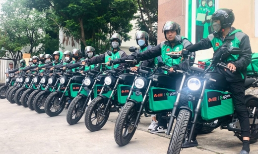 Gojek 'bắt tay' Dat Bike thí điểm chở khách bằng xe máy điện