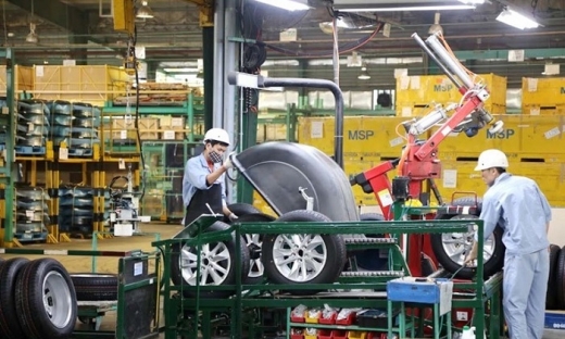 Nguy cơ đóng cửa nhà máy, doanh nghiệp ô tô xin giảm 50% thuế phí cho khách mua xe
