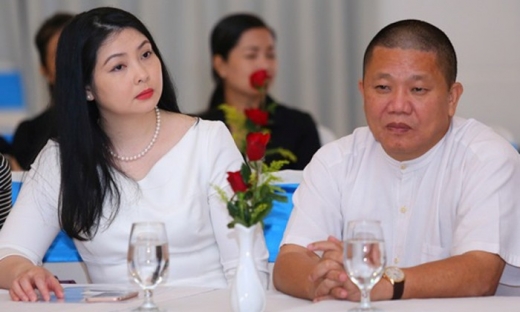 Vợ cũ ông Lê Phước Vũ muốn bán toàn bộ cổ phần ở Hoa Sen