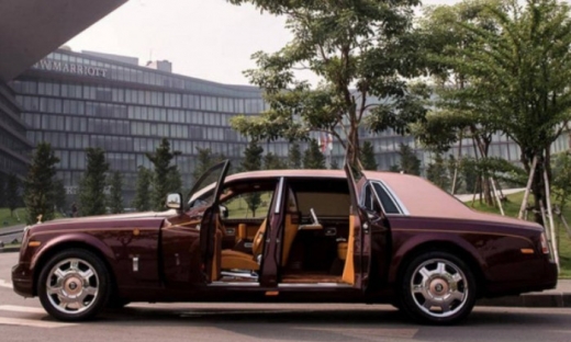Ngắm chiếc Rolls-Royce Phantom Lửa Thiêng của ông Trịnh Văn Quyết