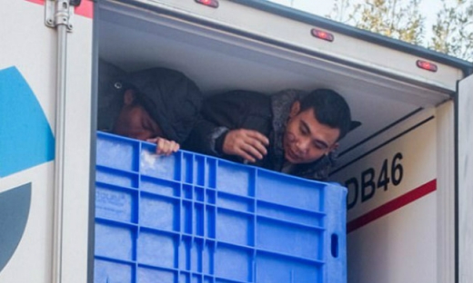 10 người Việt 'đột nhập' Anh quốc trong thùng xe tải