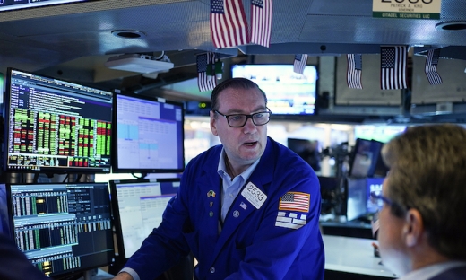 Lạm phát Mỹ tăng cao, Dow Jones 'bay' hơn 1.200 điểm