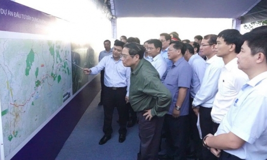 Thủ tướng khảo sát tiềm năng quy hoạch sân bay Măng Đen