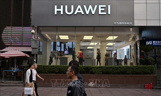 Huawei cân nhắc mở cơ sở sản xuất linh kiện tại châu Âu