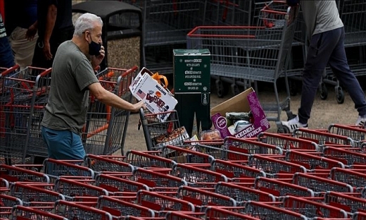 Nhiều người Mỹ chuyển sang mua hàng 'cận đát' để tiết kiệm