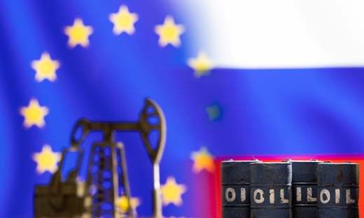 Vượt ‘ải cuối’ Ba Lan, EU chính thức áp trần giá dầu của Nga 60 USD/thùng