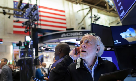 Phố Wall 'bế tắc', Dow Jones giảm ngày thứ 4 liên tiếp