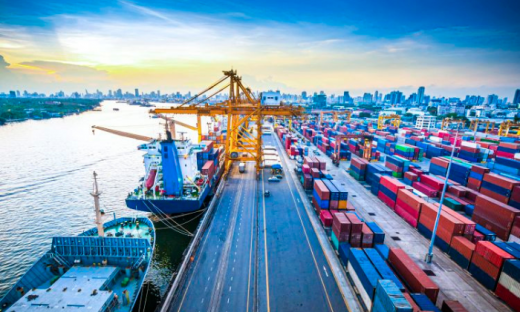 Bloomberg: Xuất khẩu Việt Nam trải qua thời kỳ suy giảm dài nhất kể từ 2009