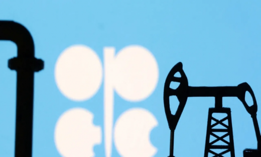 OPEC+ gia hạn cắt giảm nguồn cung dầu đến giữa năm