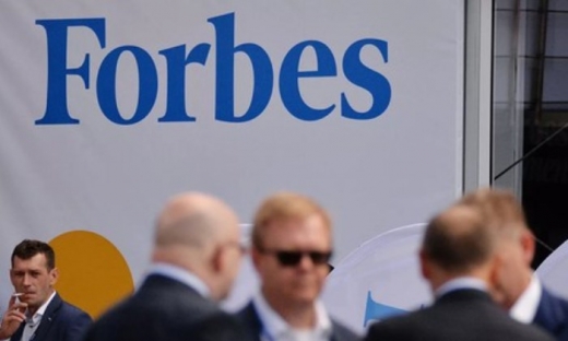 Xếp hạng tỷ phú của Forbes: Bernard Arnault thêm 40 tỷ USD, Jeff Bezos mất 13,1 tỷ USD