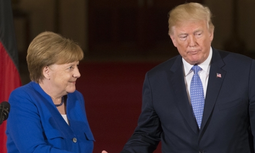 EU tuyên bố sẵn sàng đáp trả 'cơn bão' của ông Trump