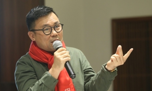 Chủ tịch SSI: ‘Đừng ném đá bạn trẻ quỳ lạy Jack Ma’