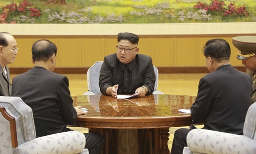 Lãnh đạo Triều Tiên bất ngờ họp bàn cải tổ quân sự giữa lúc căng thẳng với Mỹ dâng cao