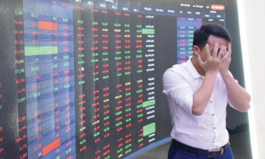 'Lao dốc không phanh' cuối phiên, VN-Index giảm 56 điểm với hàng loạt cổ phiếu 'trắng bên mua'