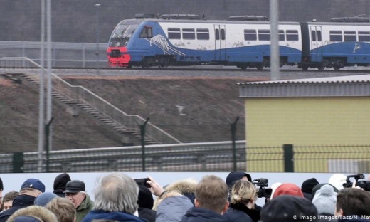 Nga khai trương tuyến xe lửa nối Crimea, Ukraine cáo buộc ‘đưa người trái phép qua biên giới’