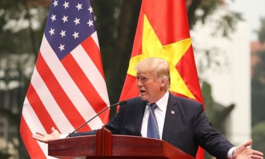 Ông Trump: ‘Mỹ có thể mua hàng hóa từ một nước không bị áp thuế, như Việt Nam’