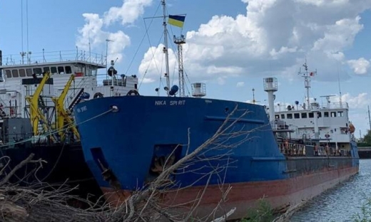 Tòa án Ukraine ra lệnh bắt giữ tàu chở dầu Nga