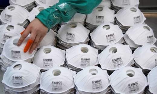Hà Lan thu hồi 600.000 khẩu trang kém chất lượng, Trung Quốc nói gì?