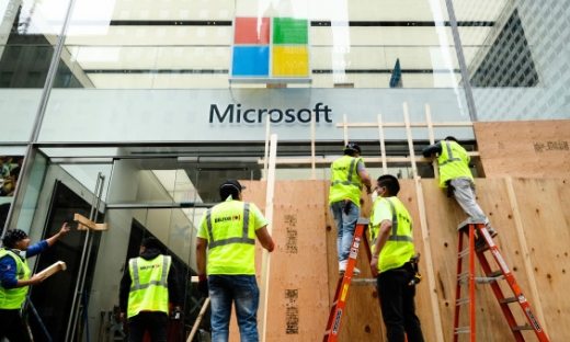 Microsoft bất ngờ tuyên bố đóng cửa vĩnh viễn tất cả cửa hàng bán lẻ