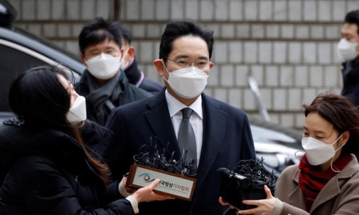 ‘Thái tử’ Samsung Lee Jae-yong lĩnh án 30 tháng tù vì hối lộ