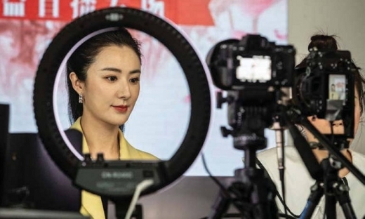 Chân dung 'nữ hoàng livestream' vừa lọt danh sách 500 người giàu nhất Trung Quốc