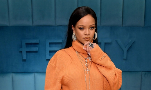 Nữ ca sĩ Rihanna gia nhập câu lạc bộ tỷ phú với tổng tài sản 1,7 tỷ USD