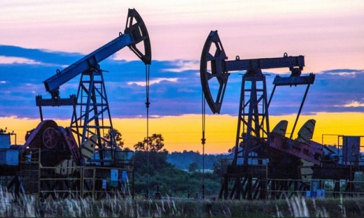 Căng thẳng Nga-Ukraine leo thang: Khí đốt châu Âu tăng 14%, giá dầu tiến sát 100 USD/thùng