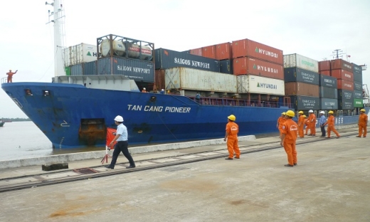 Tân cảng Cái Cui đón tàu container đầu tiên
