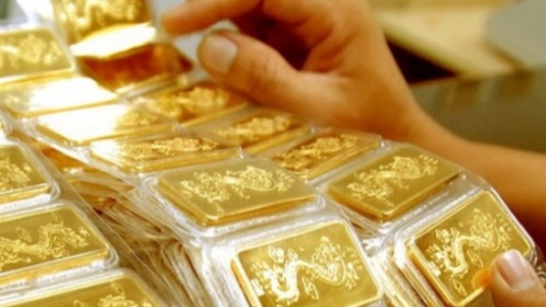 Giá vàng: Thế giới 'đạt đỉnh', trong nước chỉ tăng thêm 100 nghìn đồng/lượng
