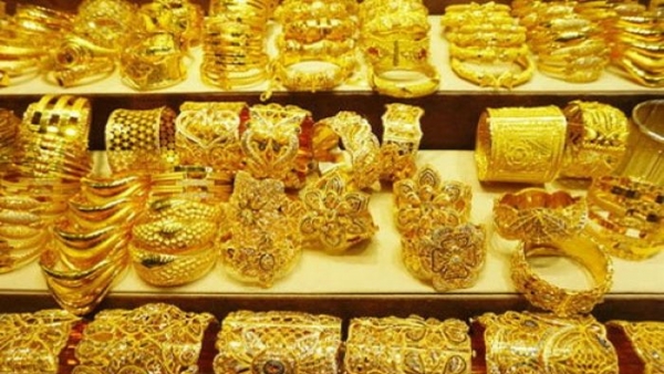 Giá vàng trang sức trong nước rẻ hơn thế giới gần 1 triệu đồng/lượng