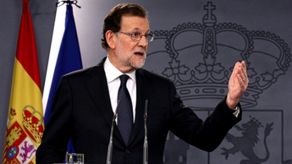 Thủ tướng Tây Ban Nha kêu gọi các doanh nghiệp ở lại Catalonia