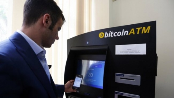 Hai thành viên của 'top 4 kiểm toán' chấp nhận thanh toán bằng bitcoin