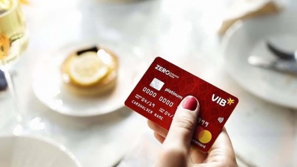 Lần đầu tiên, Việt Nam có thẻ tín dụng ‘miễn lãi trọn đời’