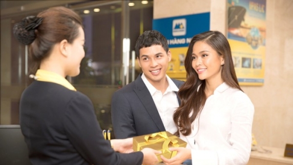 Nam A Bank triển khai chương trình ưu đãi riêng dành cho khách hàng giao dịch là nữ
