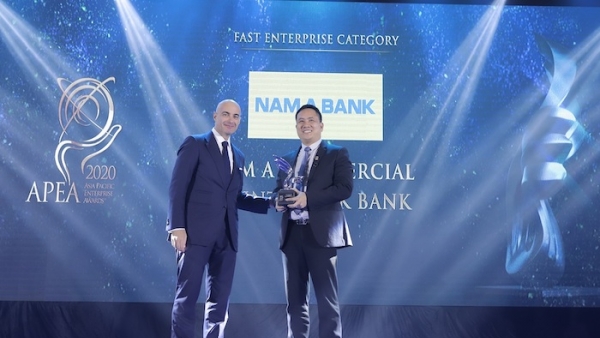 Nam A Bank nhận giải thưởng doanh nghiệp xuất sắc châu Á và doanh nghiệp tăng trưởng nhanh