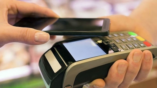 NHNN đề xuất tiếp tục giảm 50% phí giao dịch thanh toán điện tử liên ngân hàng