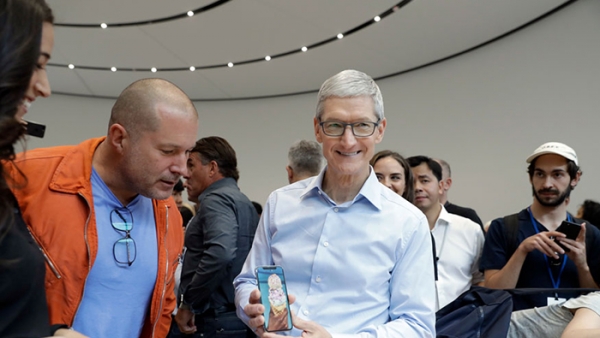 Apple có nguy cơ mất danh hiệu công ty nghìn tỷ USD