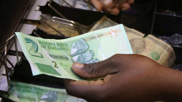 Zimbabwe sắp tung loại tiền tệ mới để cứu nền tài chính