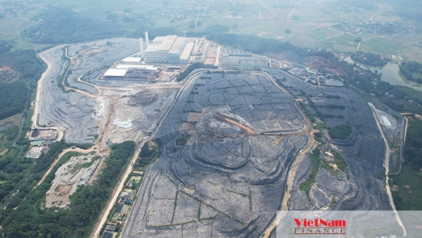 Toàn cảnh bãi rác lớn nhất Thủ đô Hà Nội dần trở thành trung tâm điện rác mới